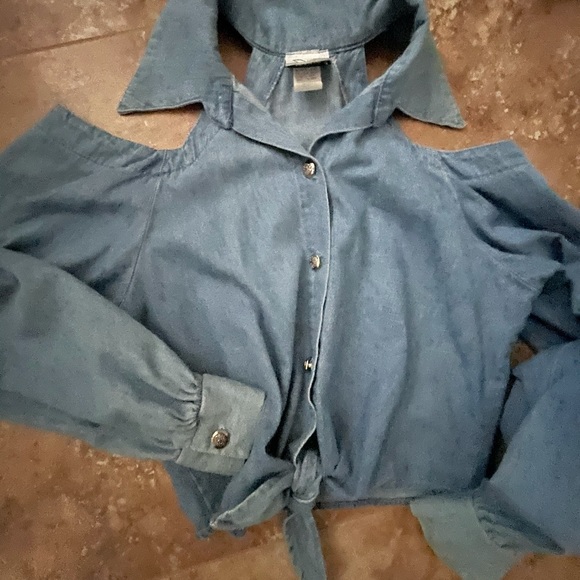 Vintage Denim no shoulder, Button sleeves, tie waist TOP - Picture 2 of 10